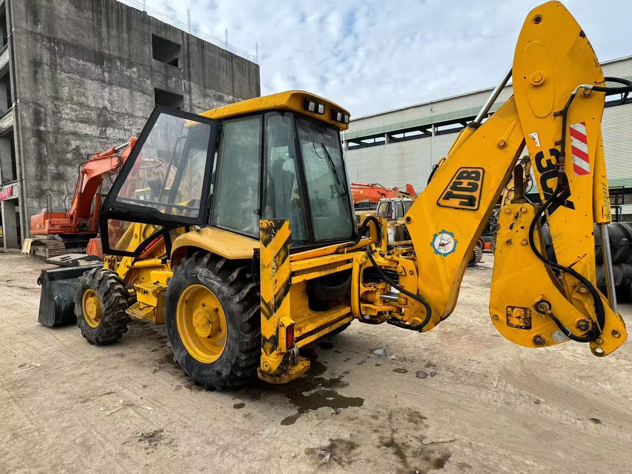 JCB 3CX - Tractopelle: photos 2 JCB 3CX - Tractopelle: photos 2