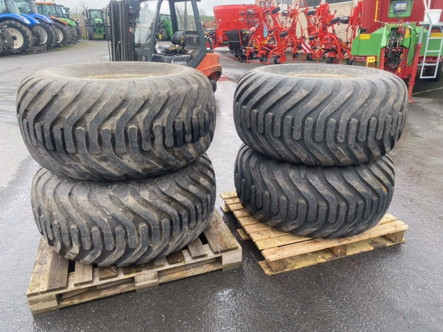 CEAT 550/60R22,5 - Roue complète: photos 3 CEAT 550/60R22,5 - Roue complète: photos 3