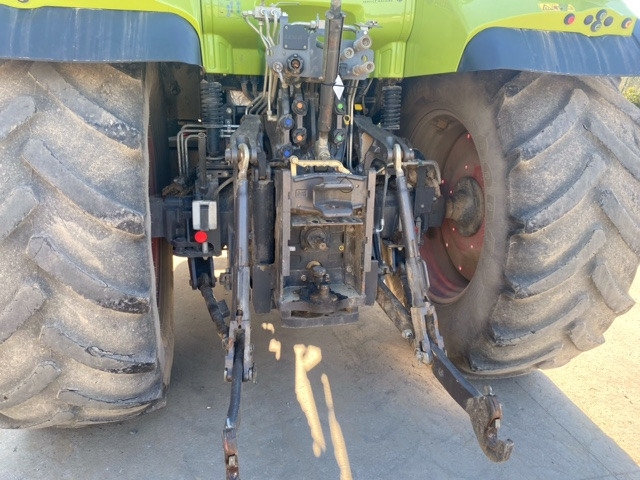 CLAAS ARION 640 CIS - Tracteur agricole: photos 5 CLAAS ARION 640 CIS - Tracteur agricole: photos 5