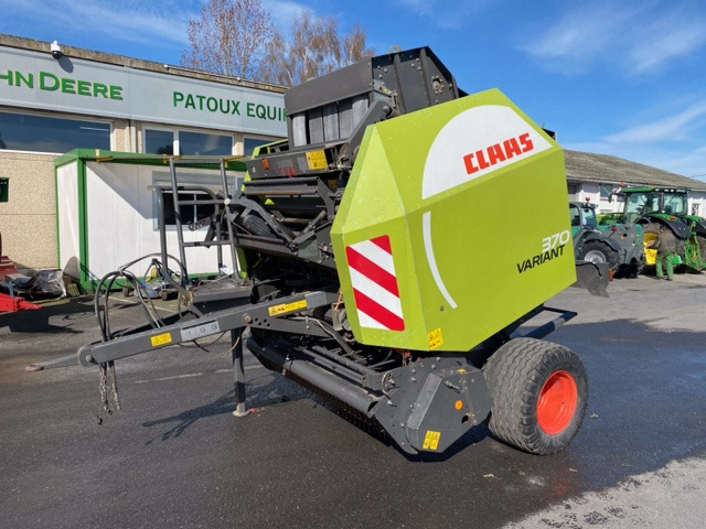 CLAAS VARIANT 370 - Presse à balles rondes: photos 1 CLAAS VARIANT 370 - Presse à balles rondes: photos 1