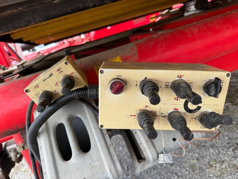 GRIMME SE 75/30 UB - Arracheuse de pommes de terre: photos 2 GRIMME SE 75/30 UB - Arracheuse de pommes de terre: photos 2