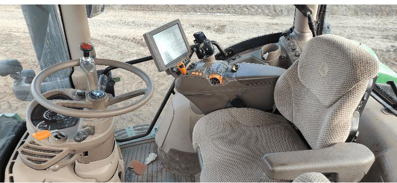 JOHN DEERE 6215R - Tracteur agricole: photos 3 JOHN DEERE 6215R - Tracteur agricole: photos 3