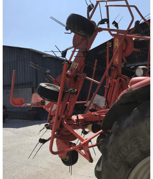 KUHN GF5902 - Faneuse: photos 5 KUHN GF5902 - Faneuse: photos 5