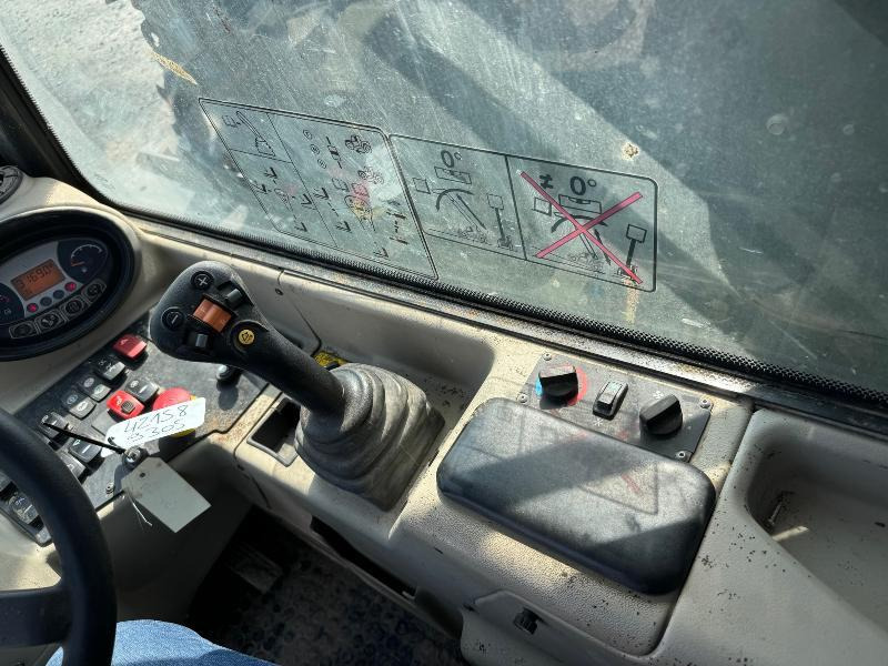 Chariot télescopique MASSEY-FERGUSON 9305 XTRA: photos 9 Chariot télescopique MASSEY-FERGUSON 9305 XTRA: photos 9