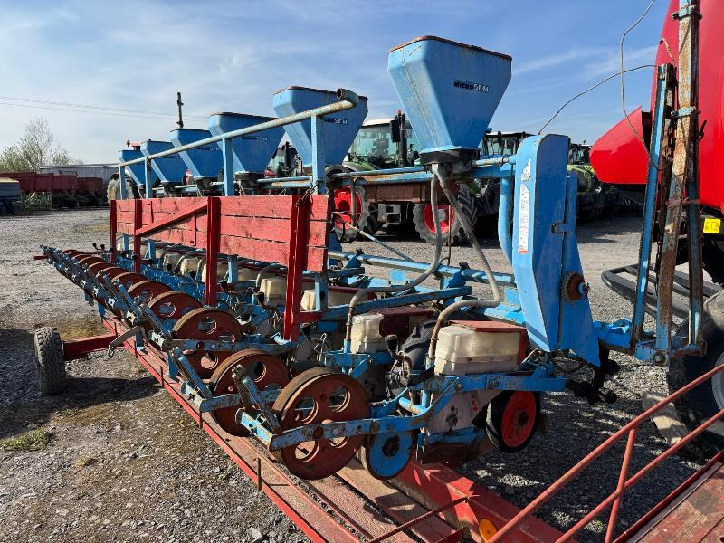 MONOSEM BR 12R - Semoir monograine: photos 4 MONOSEM BR 12R - Semoir monograine: photos 4