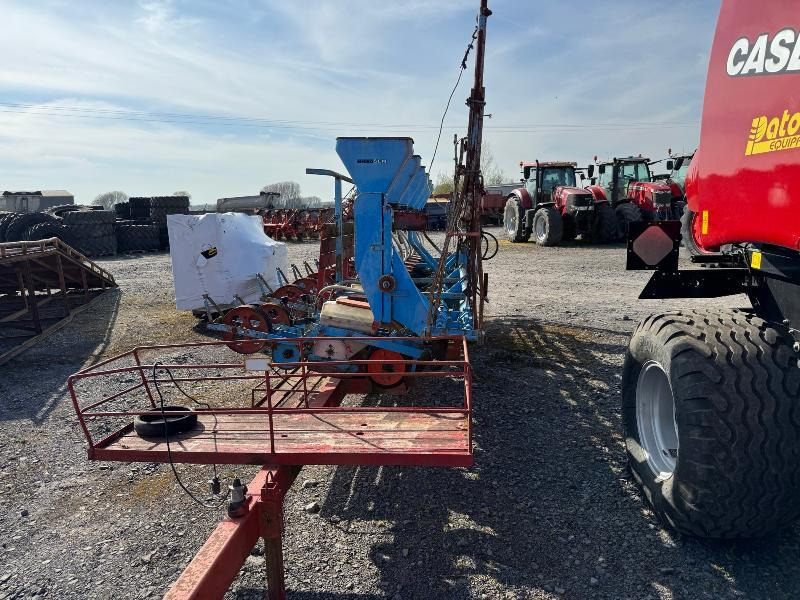 MONOSEM BR 12R - Semoir monograine: photos 5 MONOSEM BR 12R - Semoir monograine: photos 5