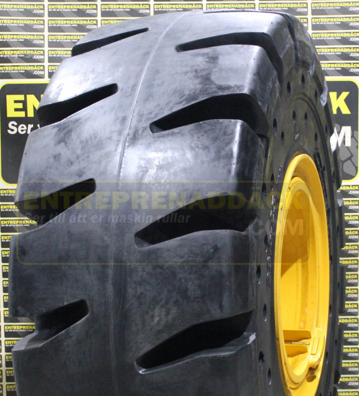 Complete solid wheels 26.5-25 on rims for Volvo L110/L120E - Chargeuse sur pneus: photos 1 Complete solid wheels 26.5-25 on rims for Volvo L110/L120E - Chargeuse sur pneus: photos 1