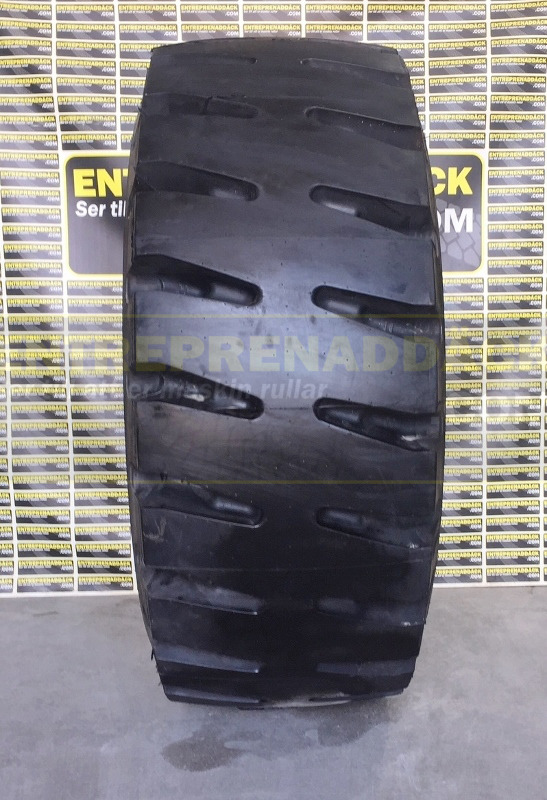 Goodride CB790 ** L5 29.5R25 incredibly durable for loaders - Pneus et jantes pour Chargeuse sur pneus: photos 3 Goodride CB790 ** L5 29.5R25 incredibly durable for loaders - Pneus et jantes pour Chargeuse sur pneus: photos 3