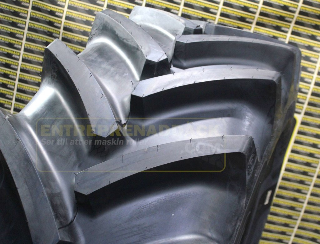 Package Advance Tyres 2 pcs. 710/70R38 + 2 pcs. 600/65R28 - Tracteur agricole: photos 3 Package Advance Tyres 2 pcs. 710/70R38 + 2 pcs. 600/65R28 - Tracteur agricole: photos 3