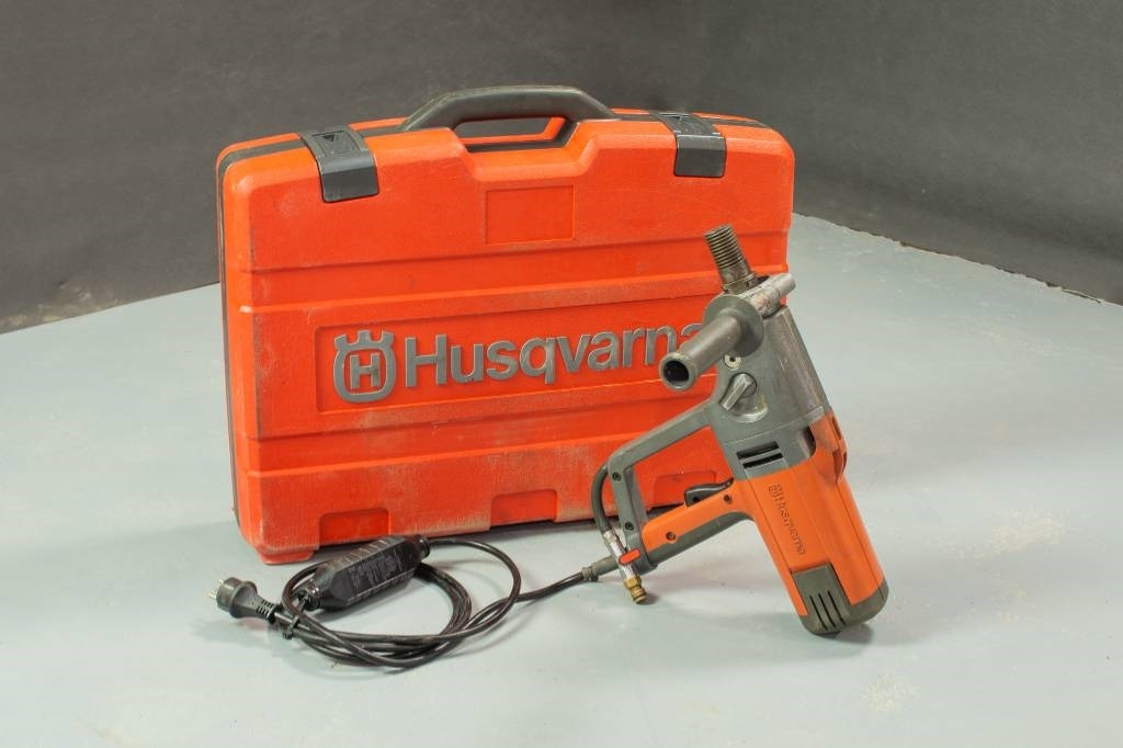 Husqvarna DM230 - Matériel de chantier: photos 3 Husqvarna DM230 - Matériel de chantier: photos 3