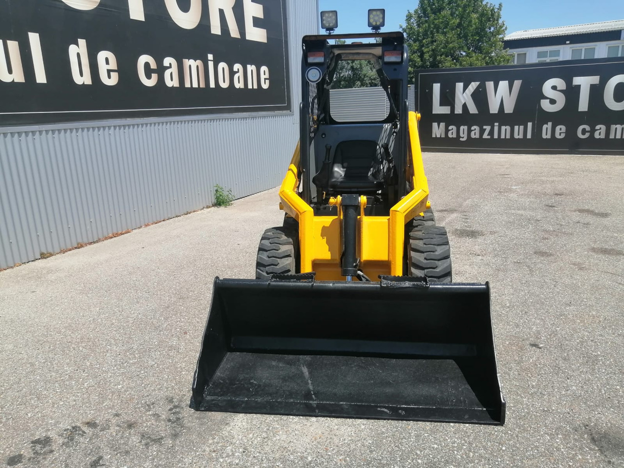 Bobcat SKID TYRE FRONT LOADER RAM ITALY - Mini chargeuse: photos 3 Bobcat SKID TYRE FRONT LOADER RAM ITALY - Mini chargeuse: photos 3