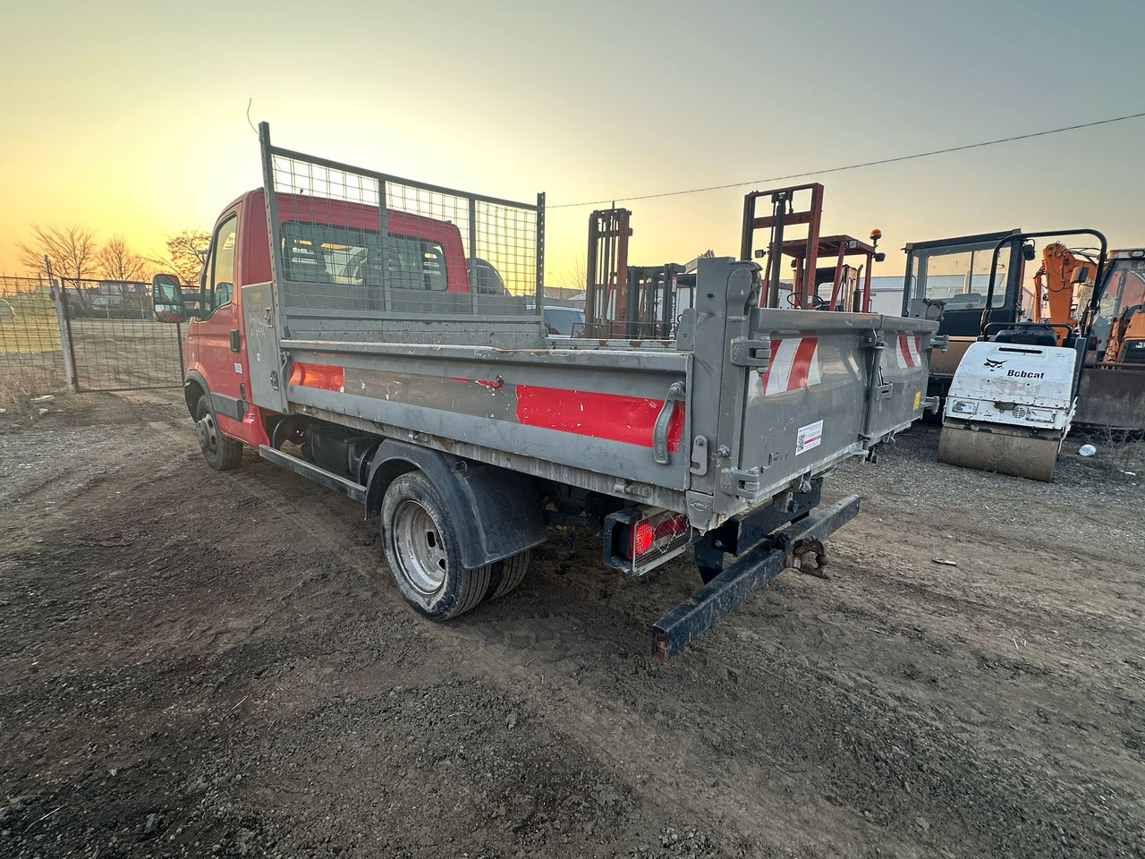 Iveco Daily Van - Utilitaire benne: photos 3 Iveco Daily Van - Utilitaire benne: photos 3