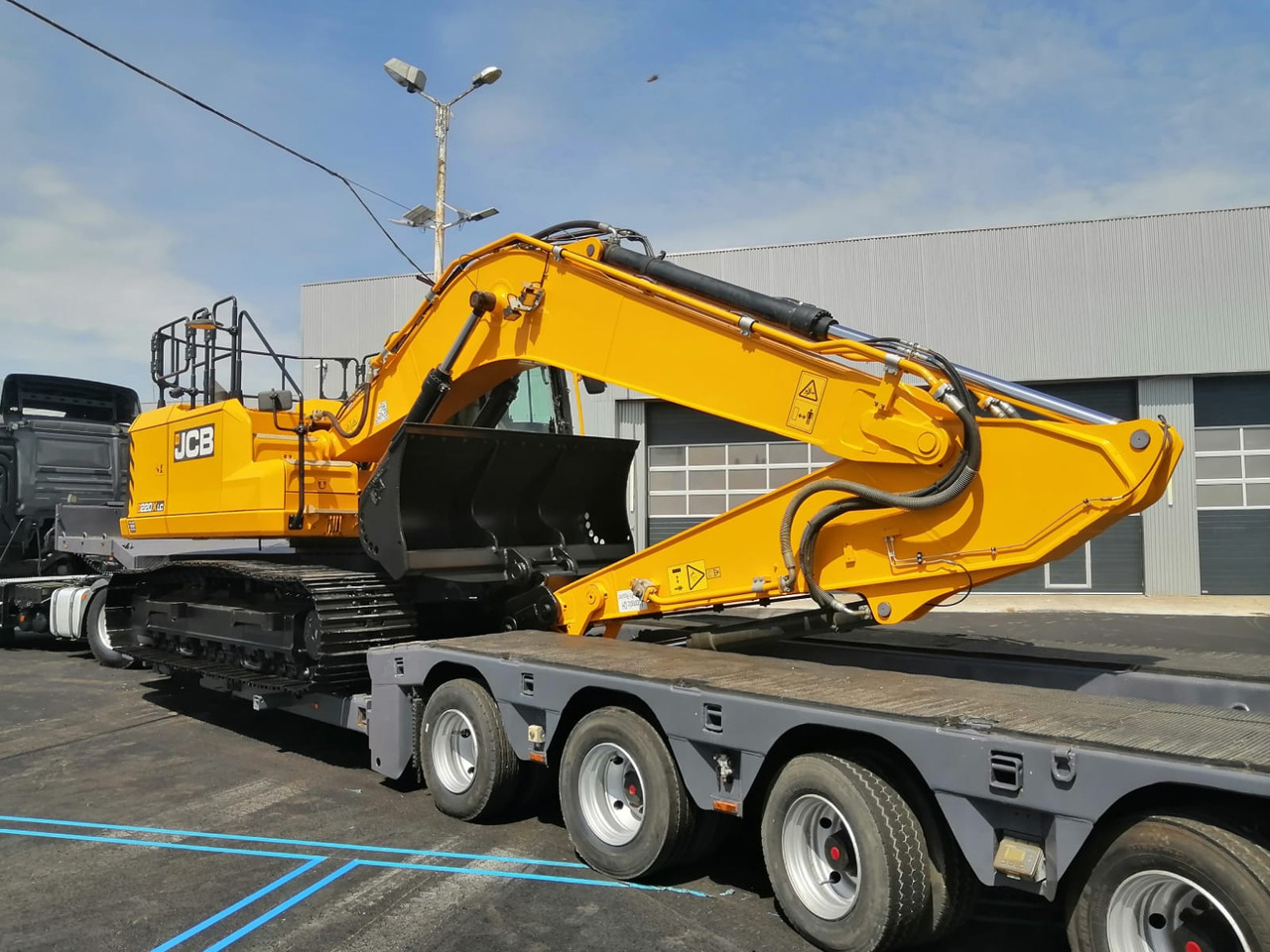 JCB 220X LC, AC, EXCAVATOR TOP !!! - Pelle sur chenille: photos 2 JCB 220X LC, AC, EXCAVATOR TOP !!! - Pelle sur chenille: photos 2
