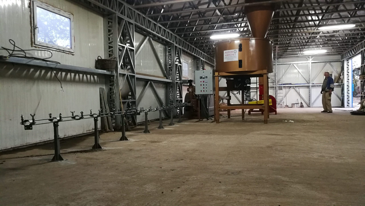 Briquetting Technology BT 060-400 BRIQUETTES PRODUCT LINE - Matériel industriel: photos 4 Briquetting Technology BT 060-400 BRIQUETTES PRODUCT LINE - Matériel industriel: photos 4