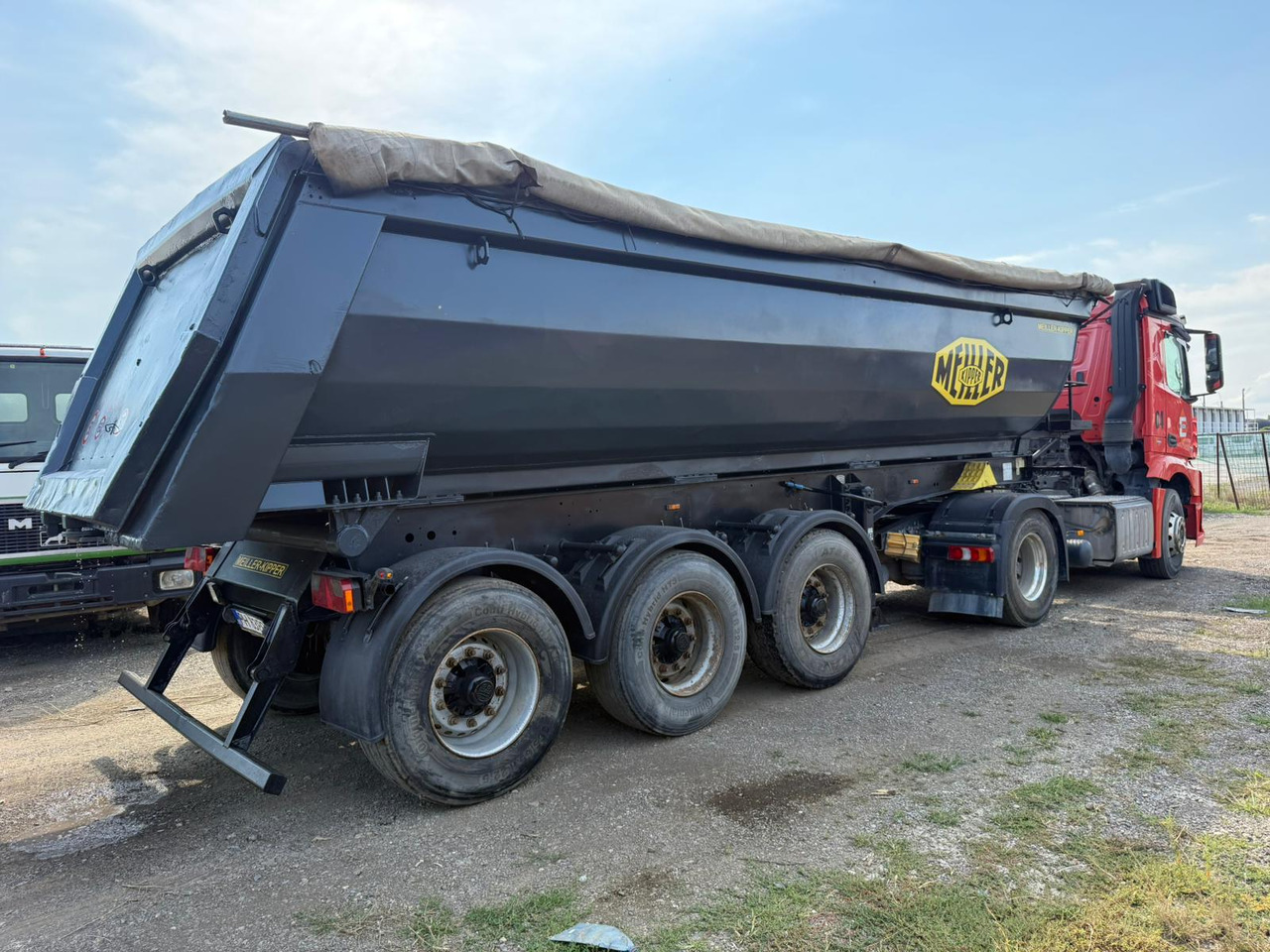 MERCEDES-MEILLER TILTABLE ASSEMBLY - Tracteur routier, Semi-remorque benne: photos 4 MERCEDES-MEILLER TILTABLE ASSEMBLY - Tracteur routier, Semi-remorque benne: photos 4