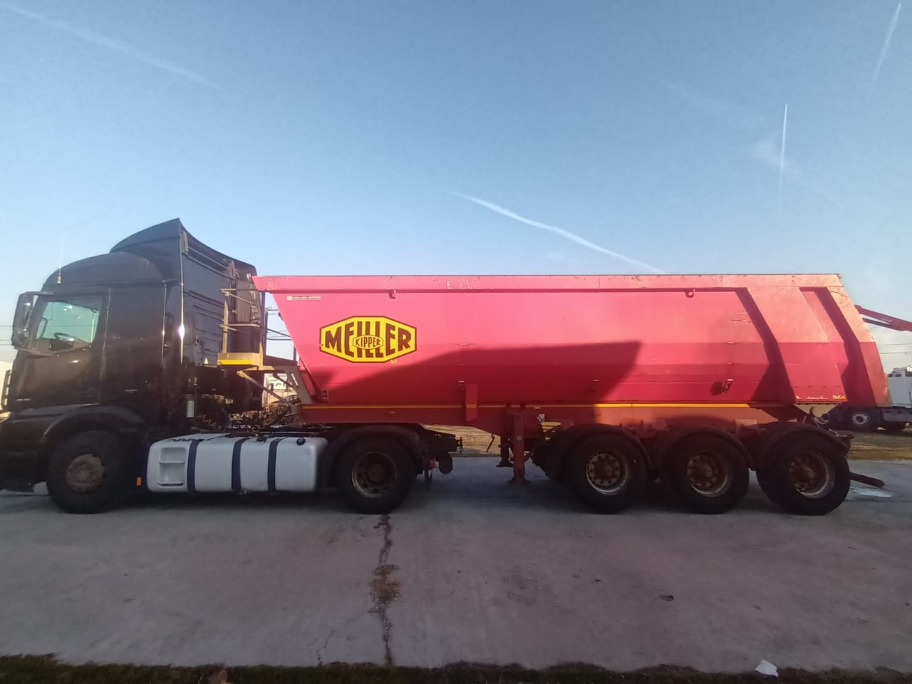 Tractor Head Mercedes-Benz Actros (2014) + Semi-trailer Tipper Meiller – Kipper (2004) - Tracteur routier: photos 4 Tractor Head Mercedes-Benz Actros (2014) + Semi-trailer Tipper Meiller – Kipper (2004) - Tracteur routier: photos 4