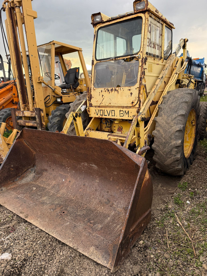 VOLVO BM FRONT LOADER - Chargeuse sur pneus: photos 4 VOLVO BM FRONT LOADER - Chargeuse sur pneus: photos 4