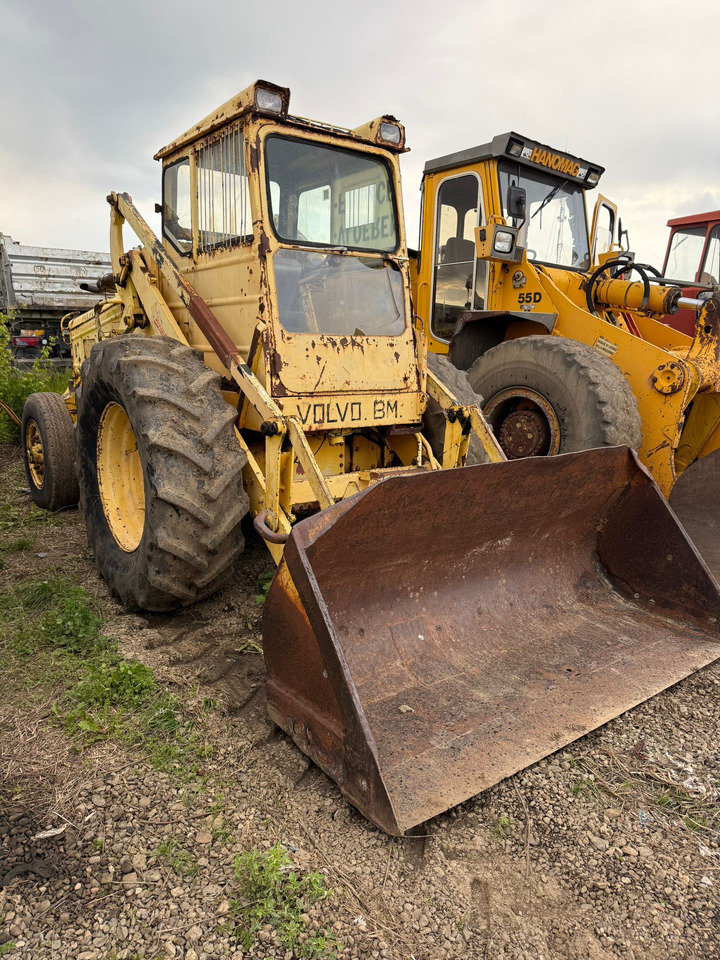 VOLVO BM FRONT LOADER - Chargeuse sur pneus: photos 1 VOLVO BM FRONT LOADER - Chargeuse sur pneus: photos 1