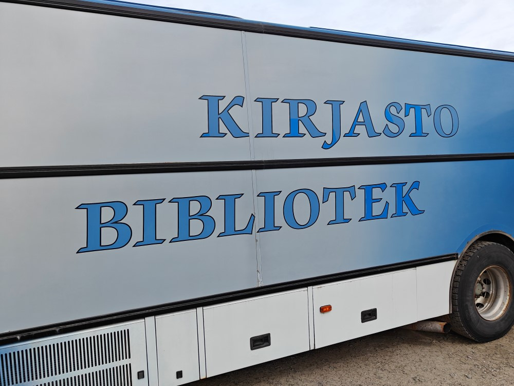 Bus Volvo B10M kirjastoauto - Kori Libris 310: photos 7