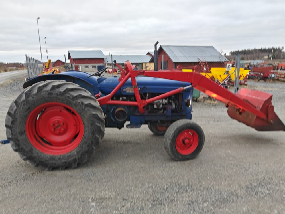 FORDSON Power Major - Tracteur agricole: photos 4 FORDSON Power Major - Tracteur agricole: photos 4