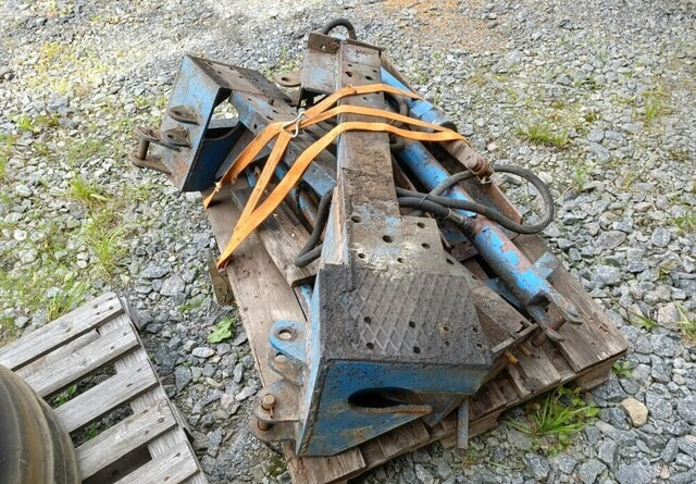 Fordson Diesel Major etukuormaajan osia - Chargeur frontal pour tracteur: photos 5 Fordson Diesel Major etukuormaajan osia - Chargeur frontal pour tracteur: photos 5