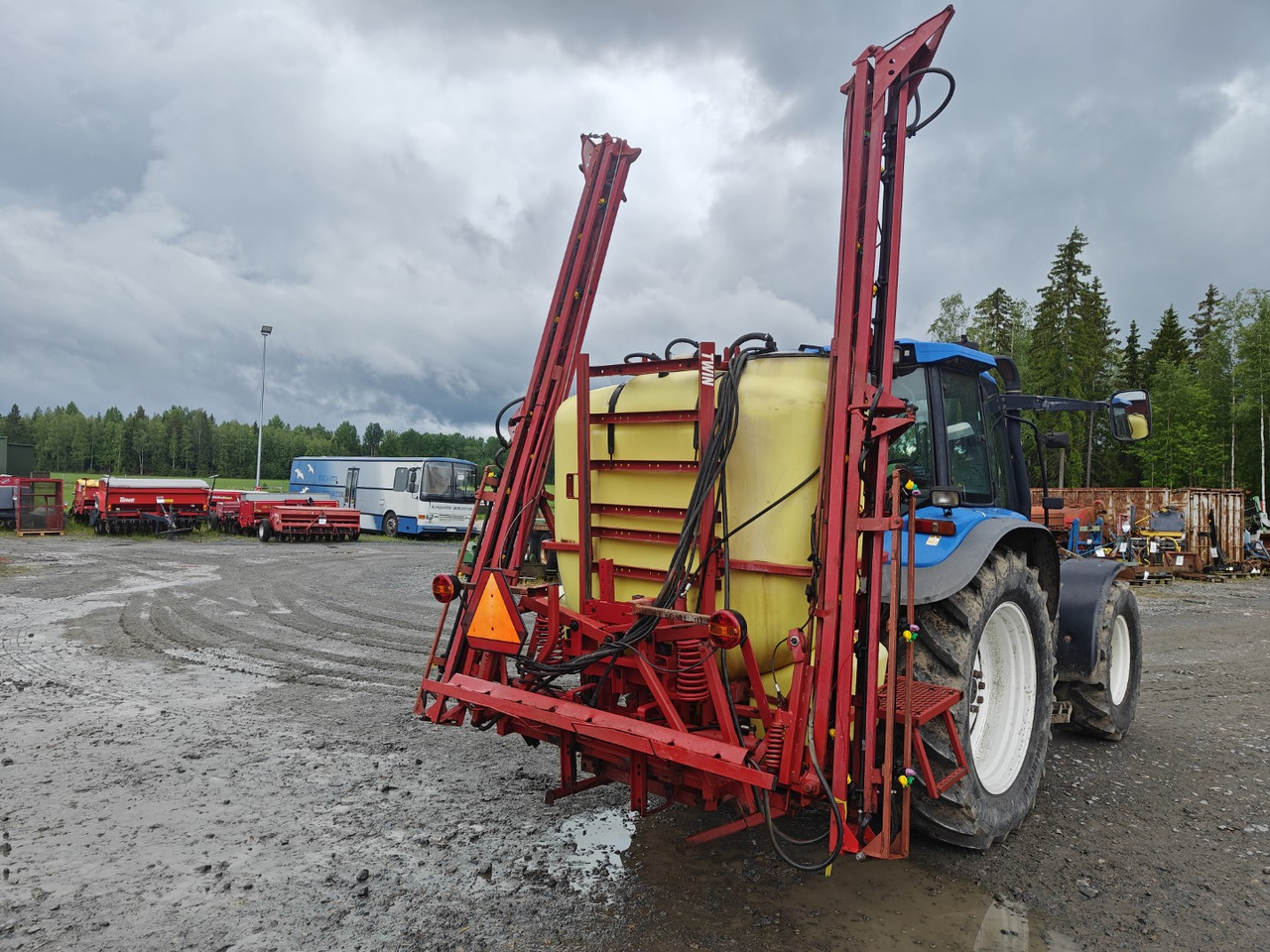 HARDI Hardi Master 1200L - 15-18m - Katsastettu - Kasvinsuojeluruisku - Pulvé porté: photos 3 HARDI Hardi Master 1200L - 15-18m - Katsastettu - Kasvinsuojeluruisku - Pulvé porté: photos 3
