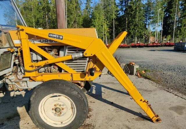 James 50 etukuormaaja - sorakauhalla - Chargeur frontal pour tracteur: photos 1 James 50 etukuormaaja - sorakauhalla - Chargeur frontal pour tracteur: photos 1