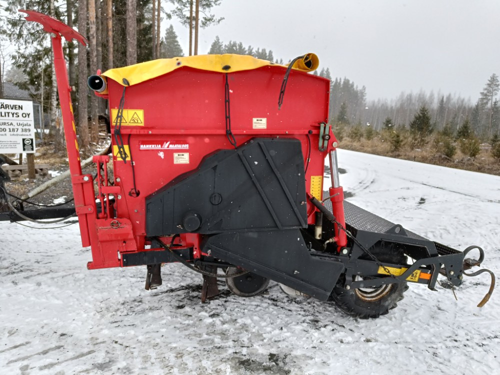 Junkkari Simulta S3000T Takapyöräkone kiekkovantailla - Combiné de semis: photos 4 Junkkari Simulta S3000T Takapyöräkone kiekkovantailla - Combiné de semis: photos 4