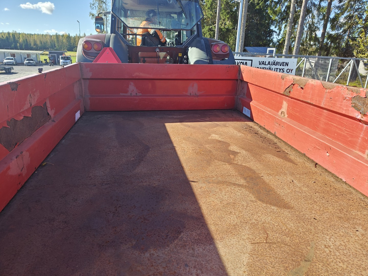 Kippiperävaunu 1-akselinen - Benne agricole: photos 5 Kippiperävaunu 1-akselinen - Benne agricole: photos 5