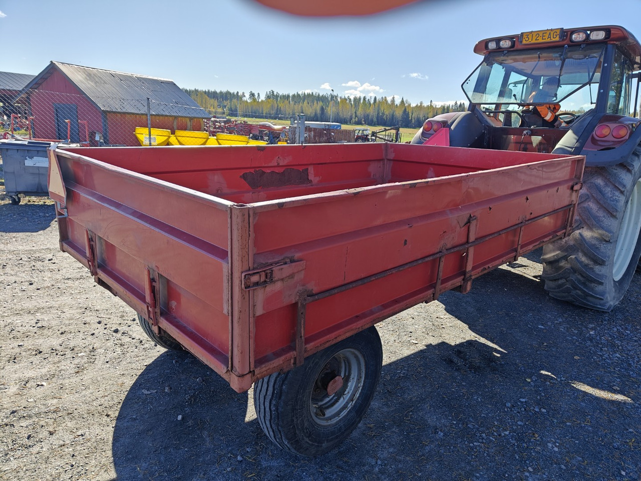 Kippiperävaunu 1-akselinen - Benne agricole: photos 3 Kippiperävaunu 1-akselinen - Benne agricole: photos 3