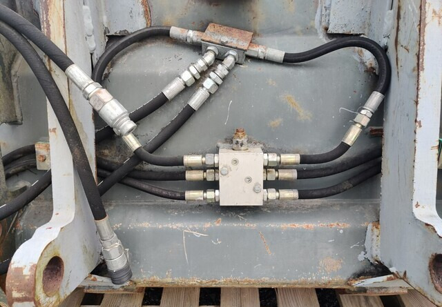 Godet pour chargeur Monitoimikauha kynsillä 173cm CAT-kurottajan sovitteella: photos 7