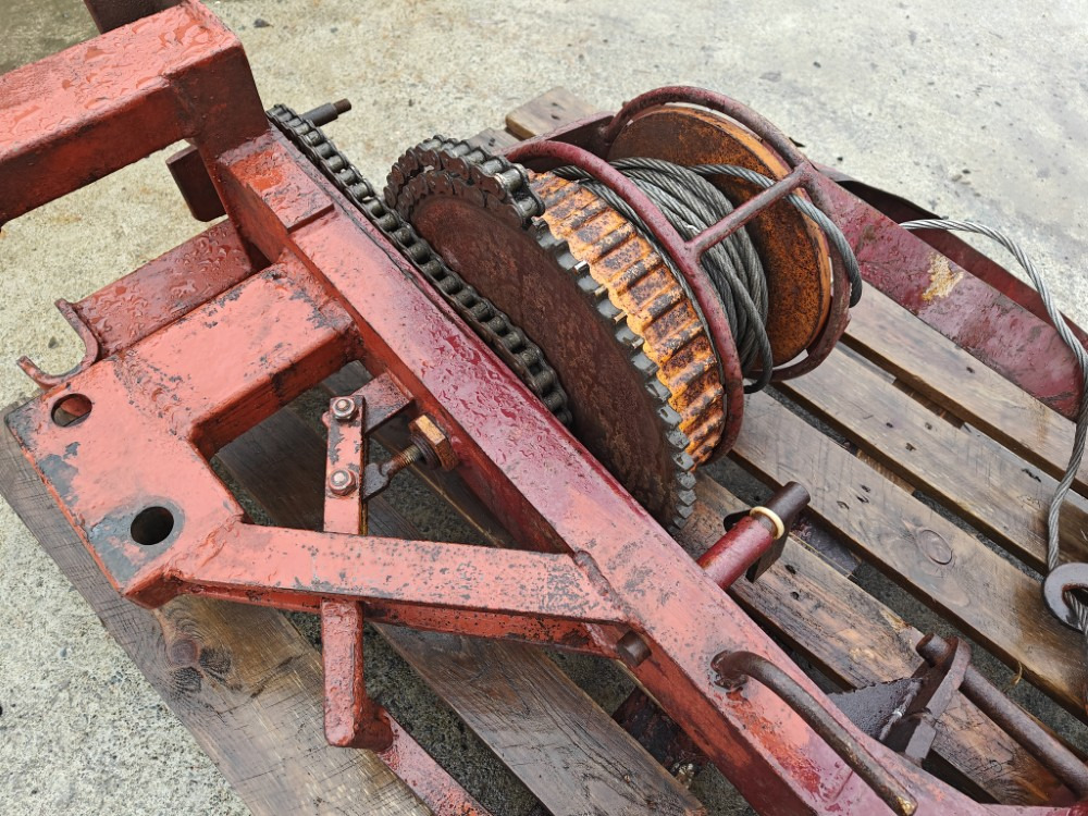 Remet Traktorivinssi - korjattavaksi - Fendeuse de bûches: photos 5 Remet Traktorivinssi - korjattavaksi - Fendeuse de bûches: photos 5