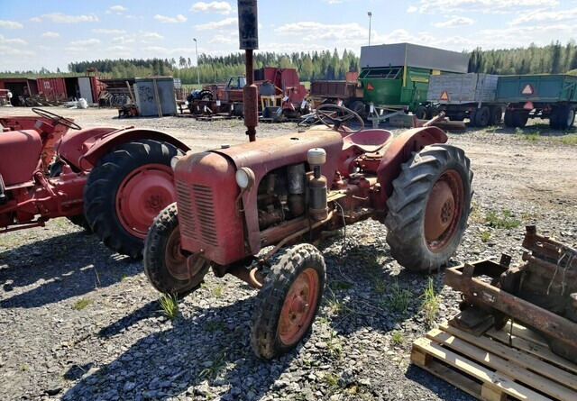 Tracteur agricole Takra traktoreita 2kpl ja varamoottori: photos 11