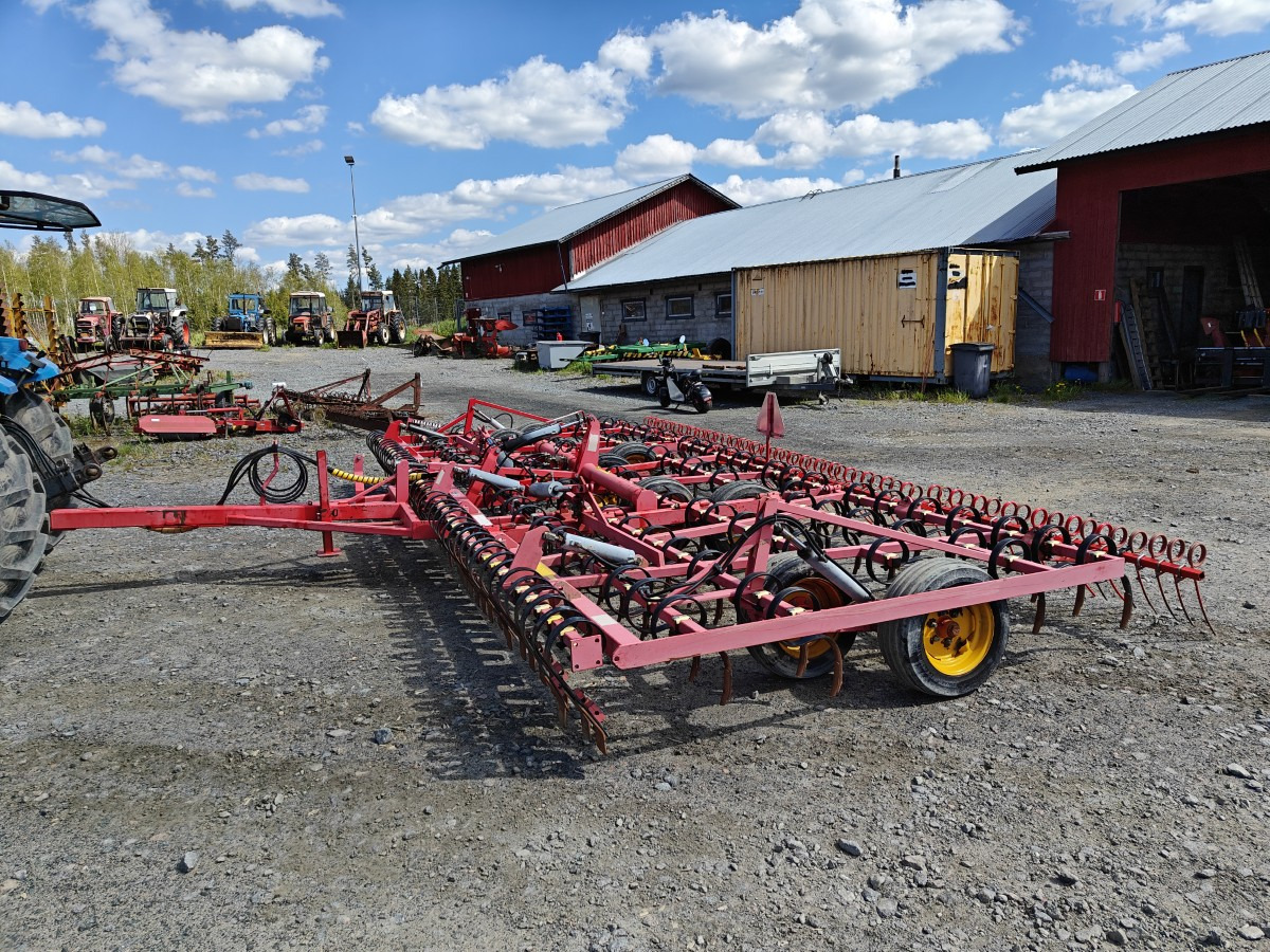 VÄDERSTAD NZE 700cm äes - VIDEO - Herse: photos 4 VÄDERSTAD NZE 700cm äes - VIDEO - Herse: photos 4