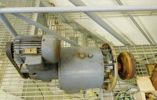 Vaihteita 2 kpl - sähkömoottori / sähkömoottorit - Matériel de chantier: photos 2 Vaihteita 2 kpl - sähkömoottori / sähkömoottorit - Matériel de chantier: photos 2