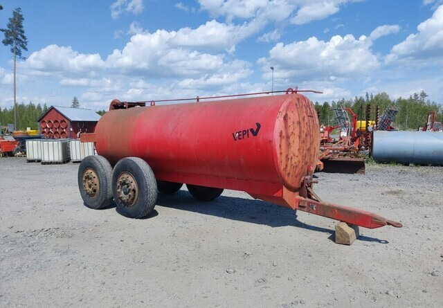 Vepi Lietevaunu telialustalla - Tonne à lisier: photos 1 Vepi Lietevaunu telialustalla - Tonne à lisier: photos 1