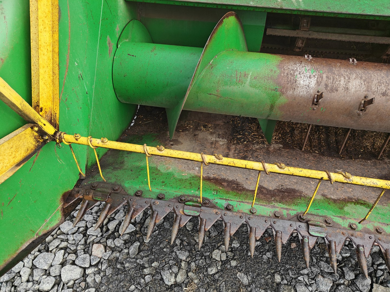 Moissonneuse-batteuse Volvo BM ST257 leikkuupuimuri työleveys 190cm, vaikka koeruutupuimuriksi, katso video!: photos 10 Moissonneuse-batteuse Volvo BM ST257 leikkuupuimuri työleveys 190cm, vaikka koeruutupuimuriksi, katso video!: photos 10