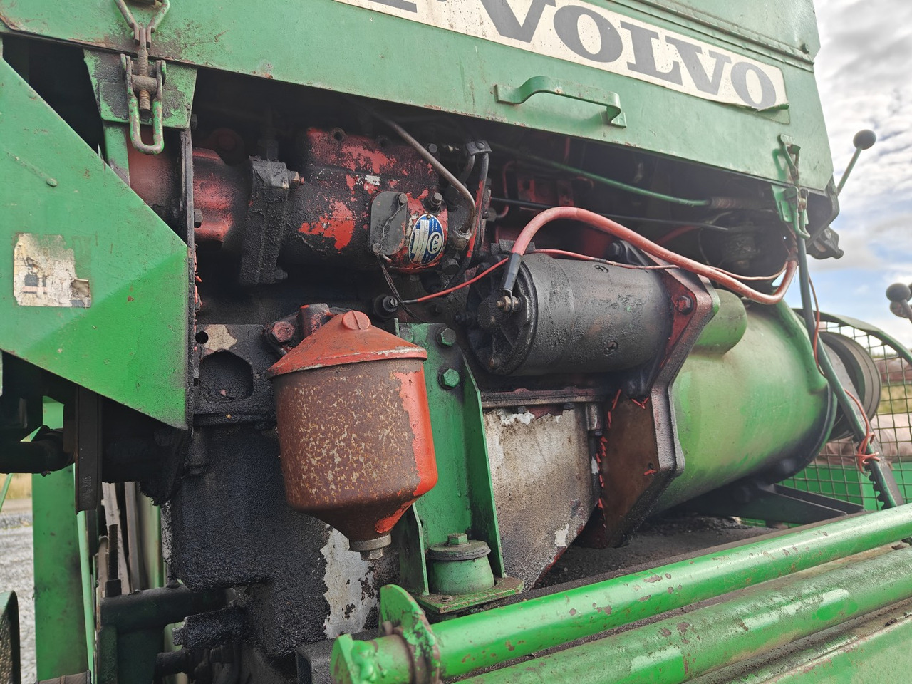 Moissonneuse-batteuse Volvo BM ST257 leikkuupuimuri työleveys 190cm, vaikka koeruutupuimuriksi, katso video!: photos 15 Moissonneuse-batteuse Volvo BM ST257 leikkuupuimuri työleveys 190cm, vaikka koeruutupuimuriksi, katso video!: photos 15