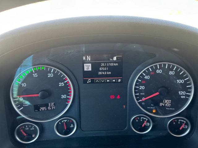 MAN TGX 26.470 6X2-4 BL tandem - Camion à rideaux coulissants: photos 5 MAN TGX 26.470 6X2-4 BL tandem - Camion à rideaux coulissants: photos 5