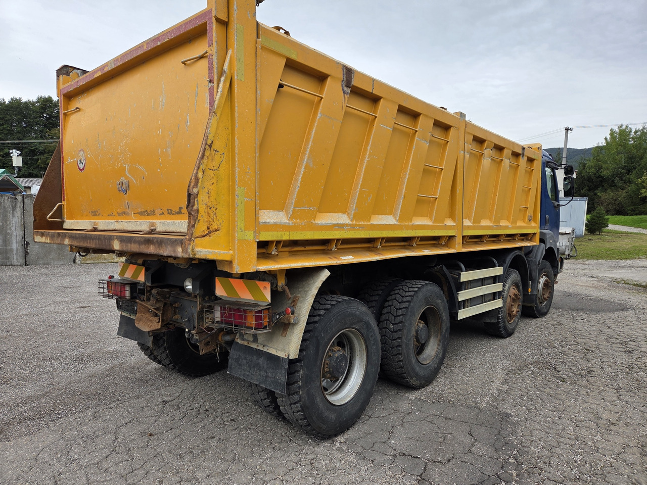 RENAULT KERAX 420.40 PR 8X4 3way tipper Bordamtik - Camion benne: photos 4 RENAULT KERAX 420.40 PR 8X4 3way tipper Bordamtik - Camion benne: photos 4