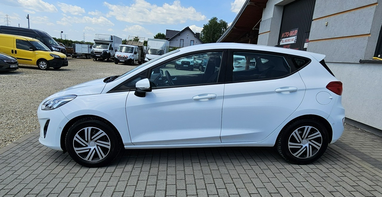 Ford Fiesta IX mk8 * 5-drzwi * - Voiture à hayon: photos 4 Ford Fiesta IX mk8 * 5-drzwi * - Voiture à hayon: photos 4