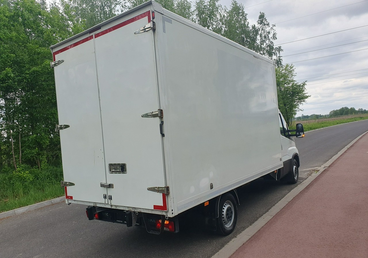 Iveco 35 Daily 35S14 klima * 3 osobowy *nowy rozrząd * - Fourgon grand volume: photos 4 Iveco 35 Daily 35S14 klima * 3 osobowy *nowy rozrząd * - Fourgon grand volume: photos 4