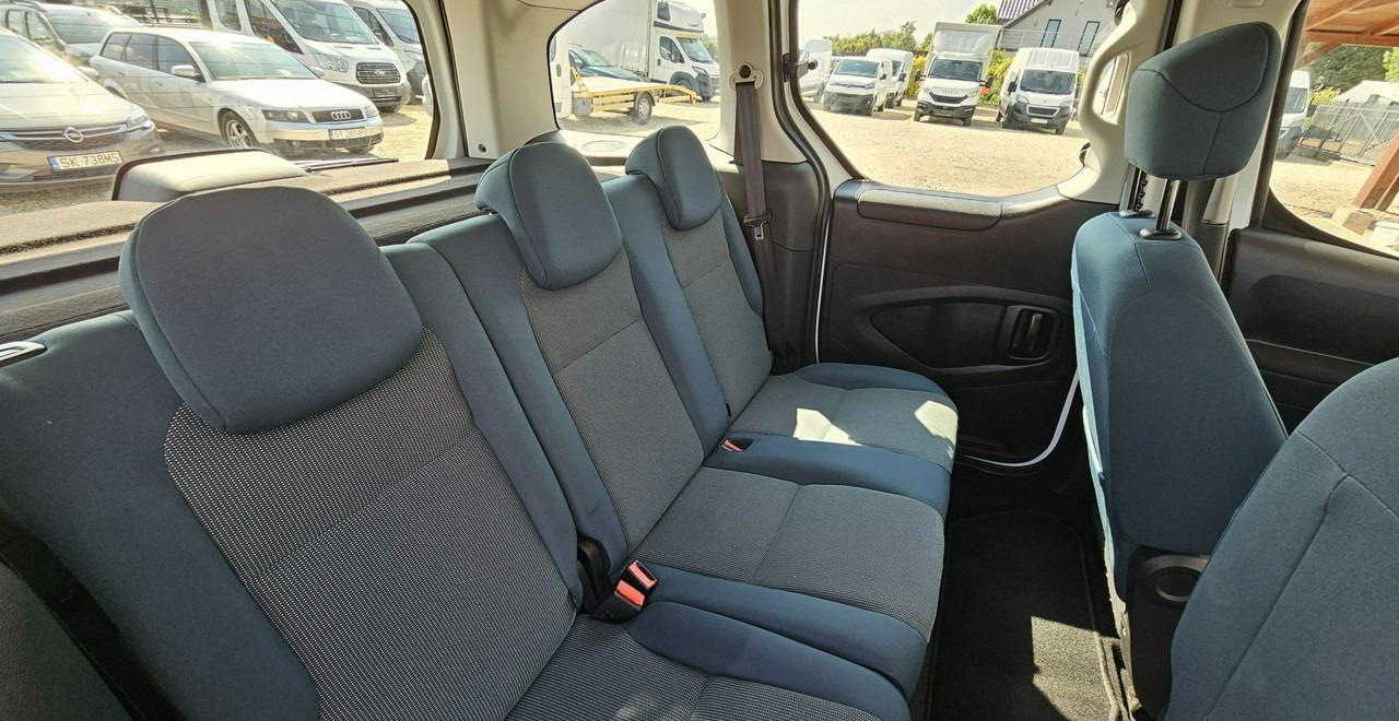 Voiture Peugeot Partner II 5 -osobowy: photos 18