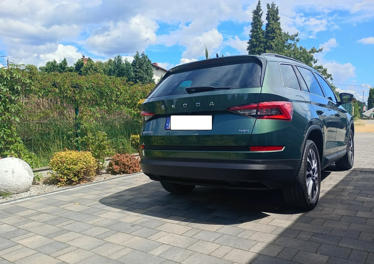 Skoda Kodiaq Skoda Kodiaq Skoda Kodiaq 2.0 4x4 Wersja Drive na 125 lecie - SUV: photos 5 Skoda Kodiaq Skoda Kodiaq Skoda Kodiaq 2.0 4x4 Wersja Drive na 125 lecie - SUV: photos 5