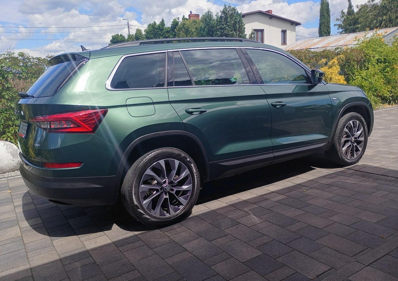 Skoda Kodiaq Skoda Kodiaq Skoda Kodiaq 2.0 4x4 Wersja Drive na 125 lecie - SUV: photos 4 Skoda Kodiaq Skoda Kodiaq Skoda Kodiaq 2.0 4x4 Wersja Drive na 125 lecie - SUV: photos 4