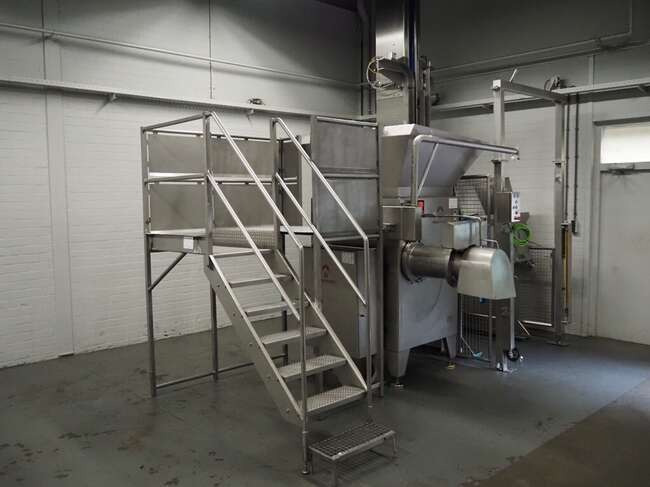 Wolfking grinder C250UNI - Machine agroalimentaire: photos 1 Wolfking grinder C250UNI - Machine agroalimentaire: photos 1