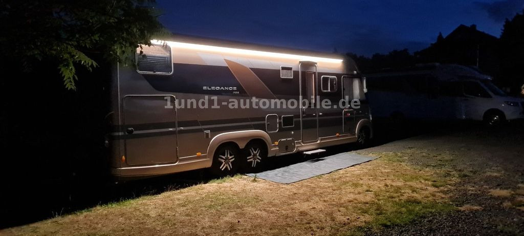 Bürstner Elegance I 910 G Solar/AHK/RFK/Alde/TwinSat/2xTV/Vollausstattung Elegance I 910 G Solar/AHK/RFK/Alde/TwinSat/2xTV/Vollausstattung - Camping-car intégral: photos 4 Bürstner Elegance I 910 G Solar/AHK/RFK/Alde/TwinSat/2xTV/Vollausstattung Elegance I 910 G Solar/AHK/RFK/Alde/TwinSat/2xTV/Vollausstattung - Camping-car intégral: photos 4