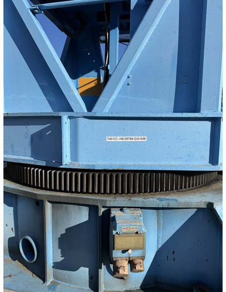 Liebherr 140EC-H6 1996yom, 60m jib - perfect - Grue à tour: photos 4 Liebherr 140EC-H6 1996yom, 60m jib - perfect - Grue à tour: photos 4