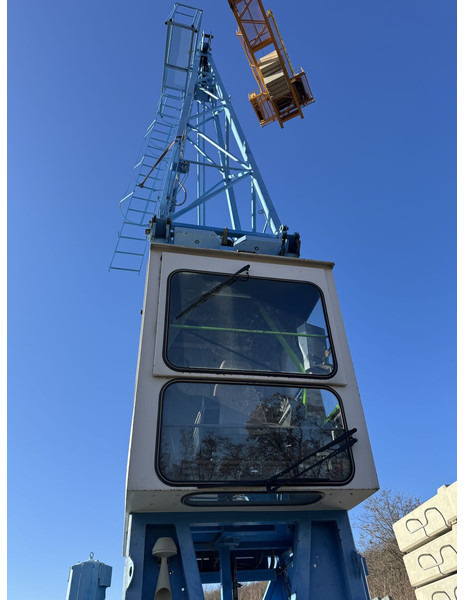 Liebherr 140EC-H6 1996yom, 60m jib - perfect - Grue à tour: photos 1 Liebherr 140EC-H6 1996yom, 60m jib - perfect - Grue à tour: photos 1