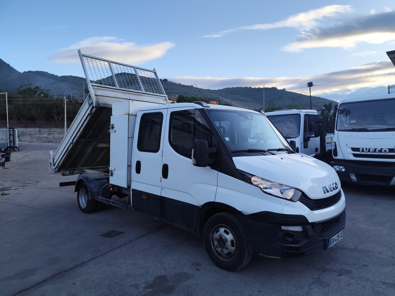 IVECO DAILY 35-140 en leasing occasion IVECO DAILY 35-140: photos 9